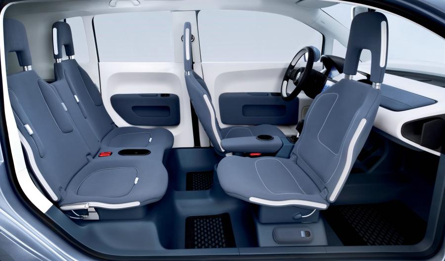  Volkswagen Space up Concept 2007 года  (фото 13 из 30)